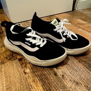 Vans ultra range neo black/white